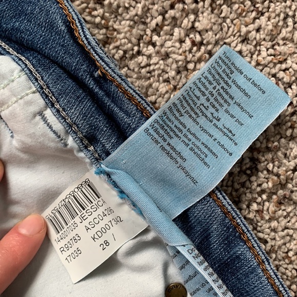 Mavi Bermuda Jessica Jean Short - Picture 7 of 11